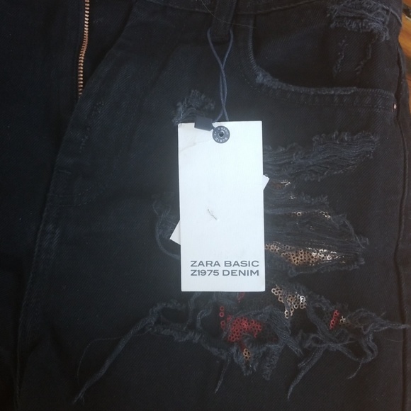 Zara shorts - Picture 2 of 4